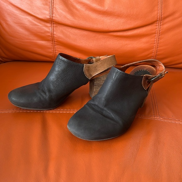 Real leather heels - Picture 1 of 4